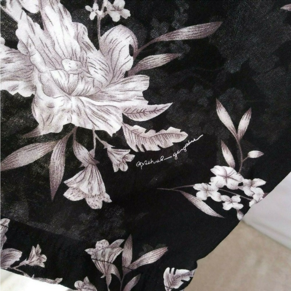 Spiritual Gangster Maya Black Floral Tie Front Kimono - Picture 6 of 16